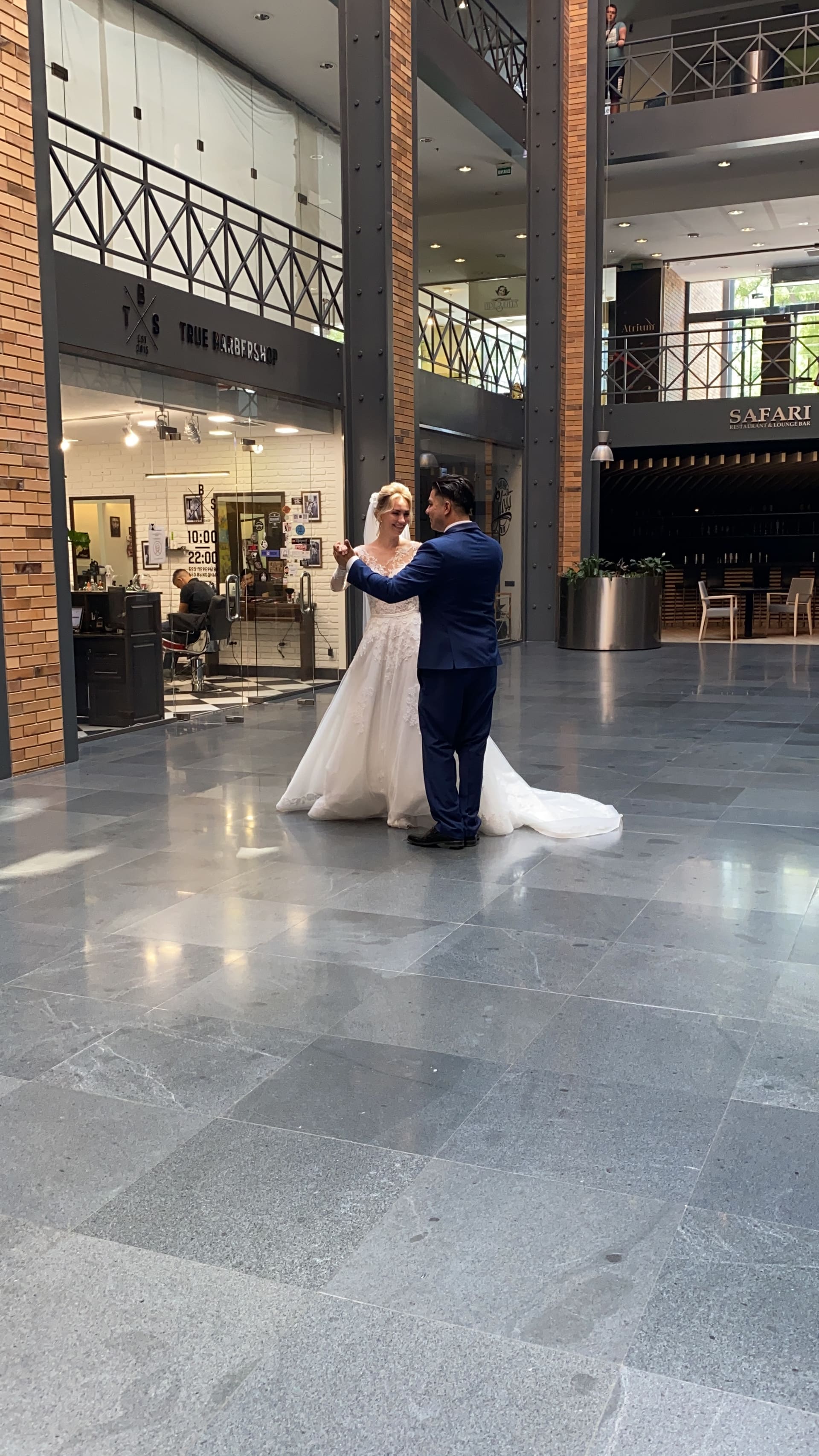 Elegant wedding dance